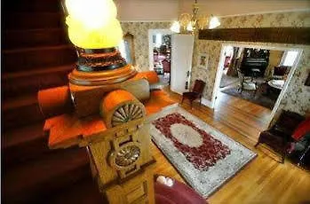 Lion And The Rose Victorian Guest House Portland